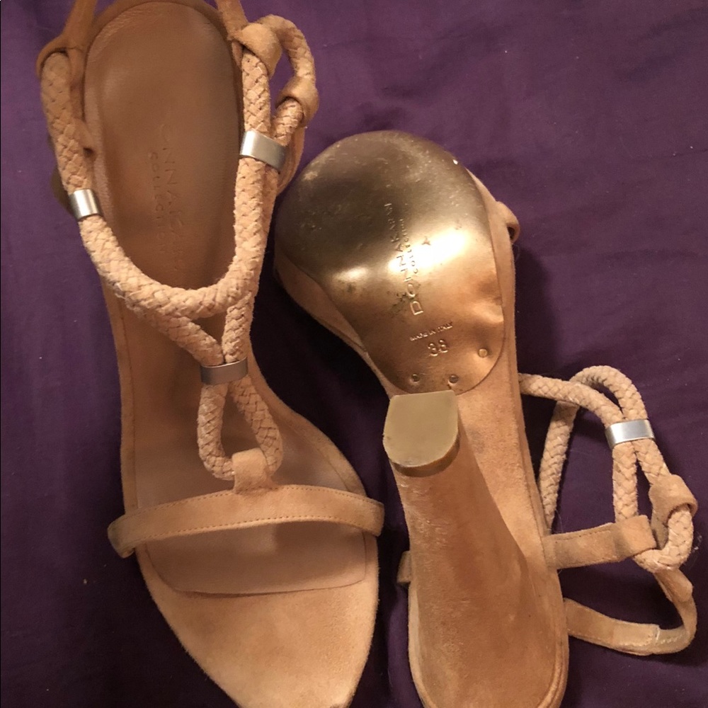 Heels - Picture 2 of 2